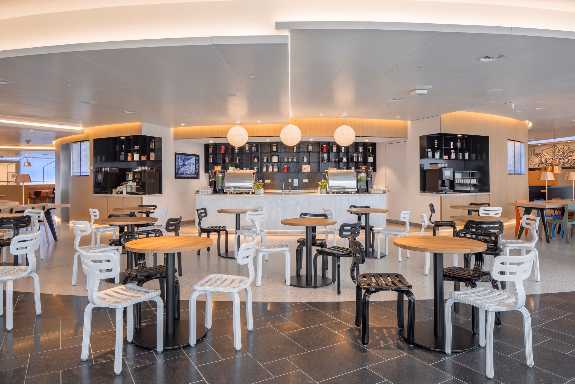 Concrete klm city coffeebar01 woutervdsar