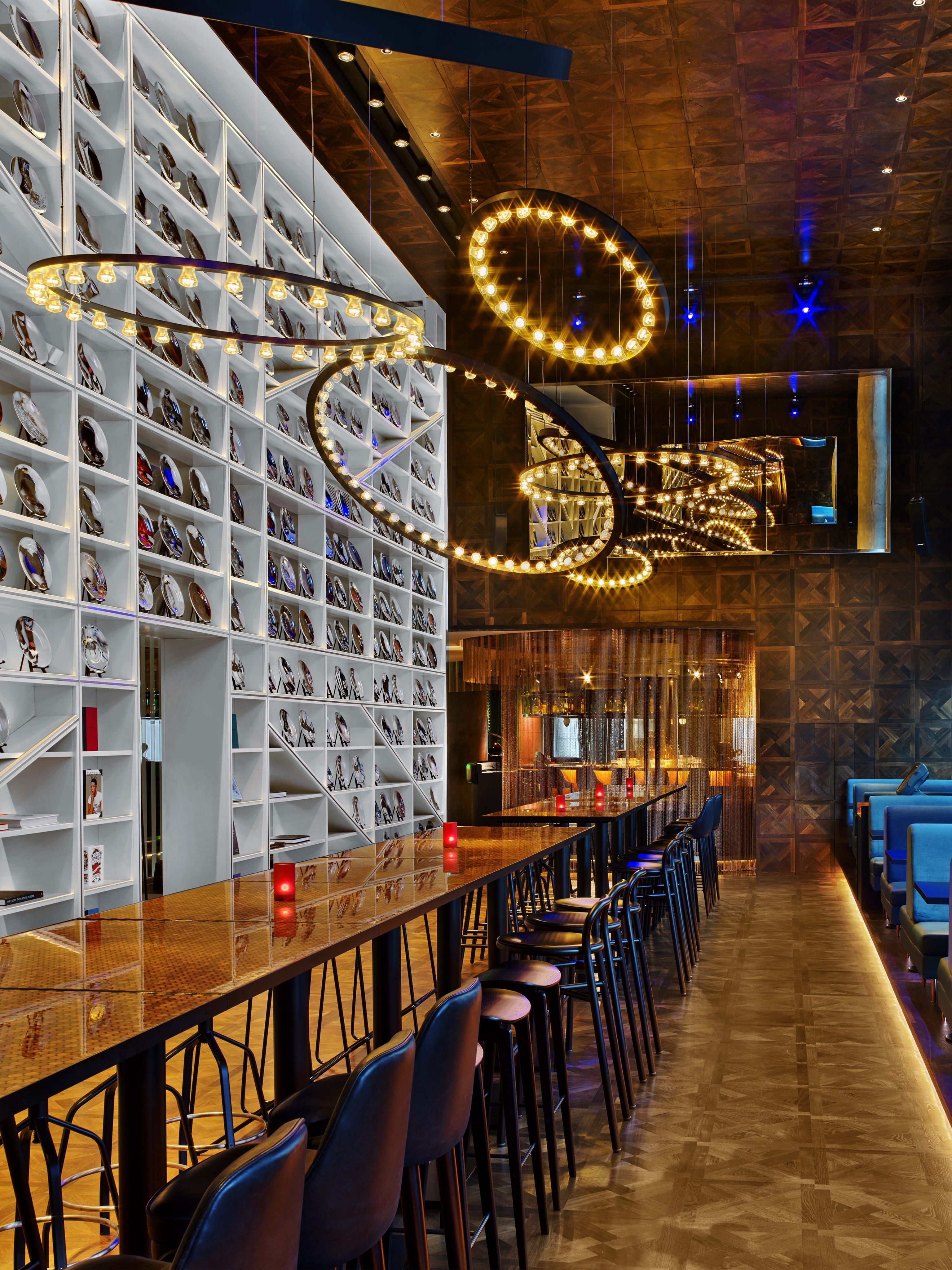 02 w london perception bar entrance lounge runway