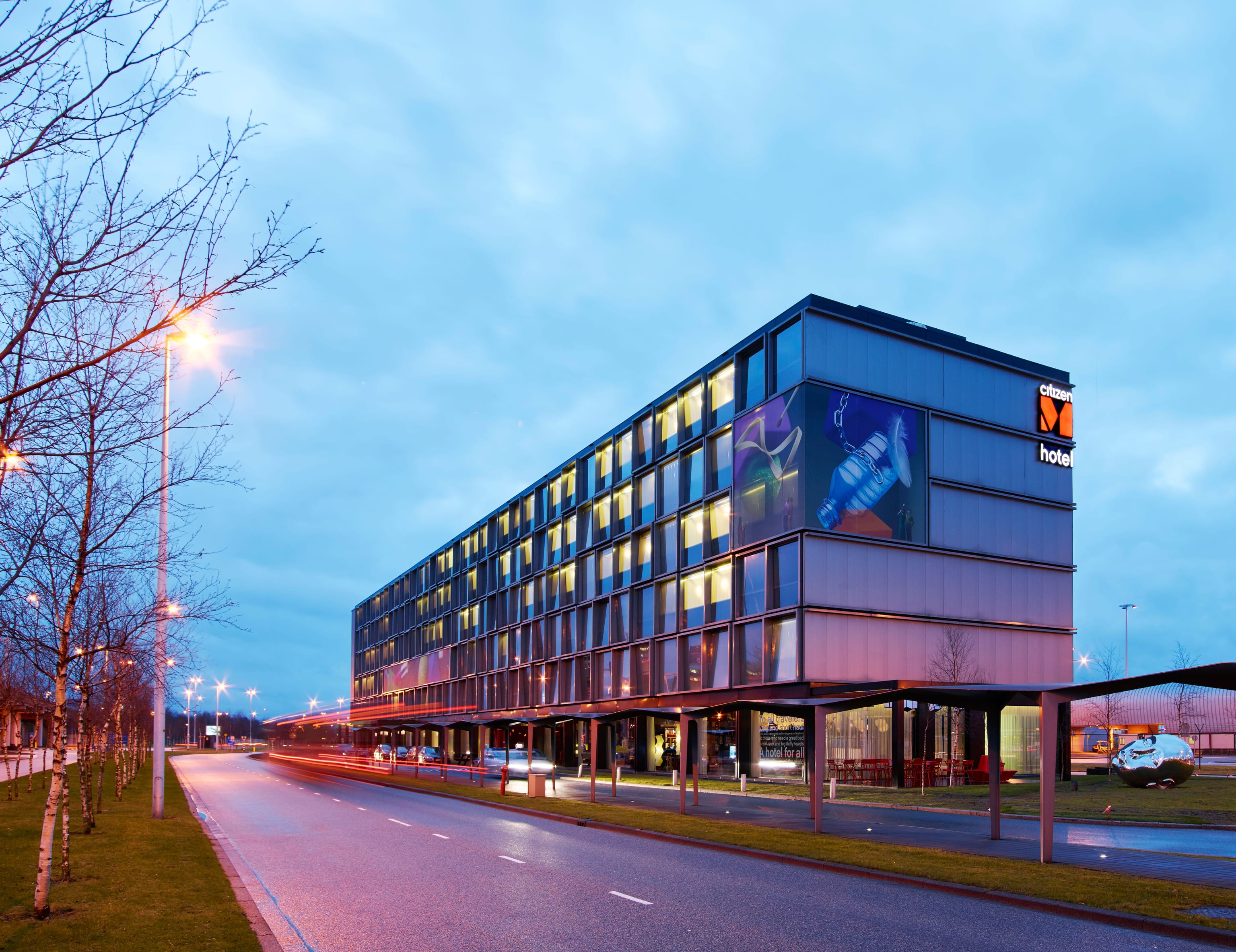 03 citizen M schiphol exterior