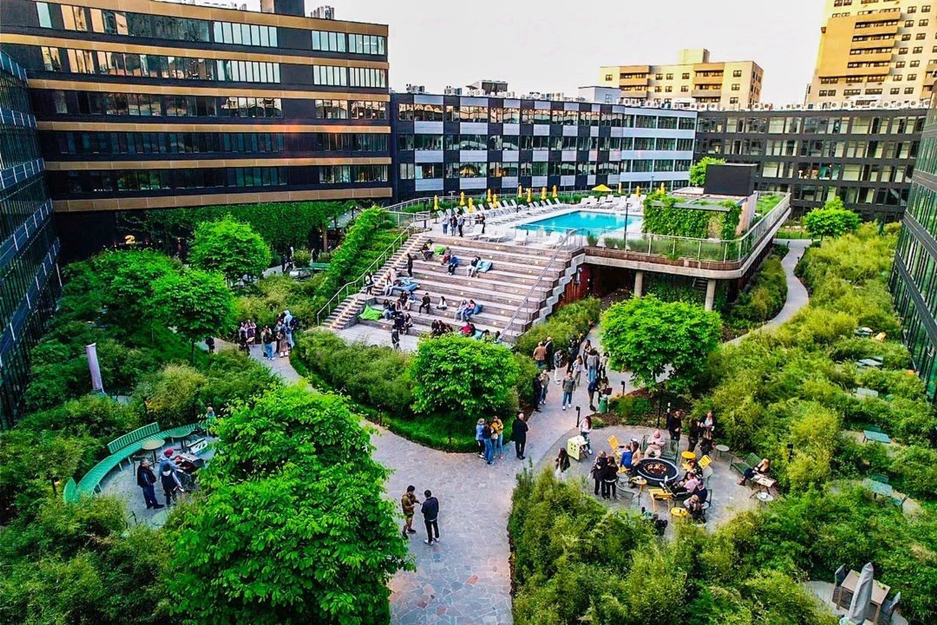 Hey Stamford Stamford Urby Courtyard Aerial1