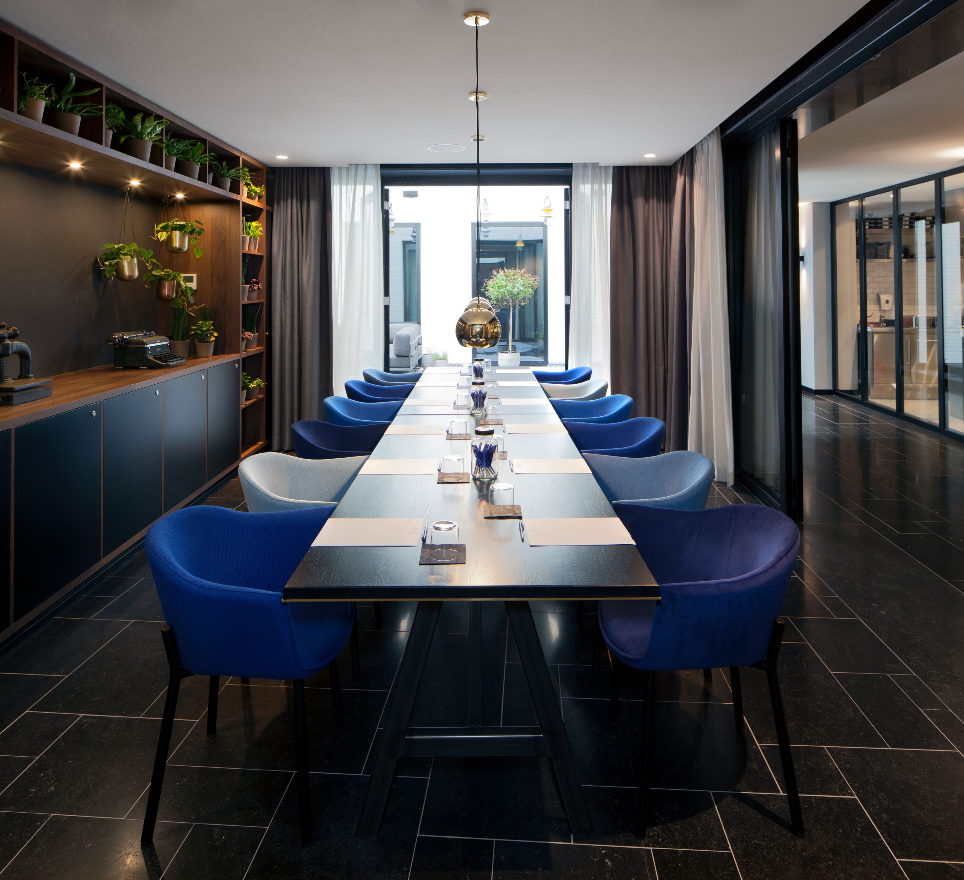 PRESSROOM gardenroom 01