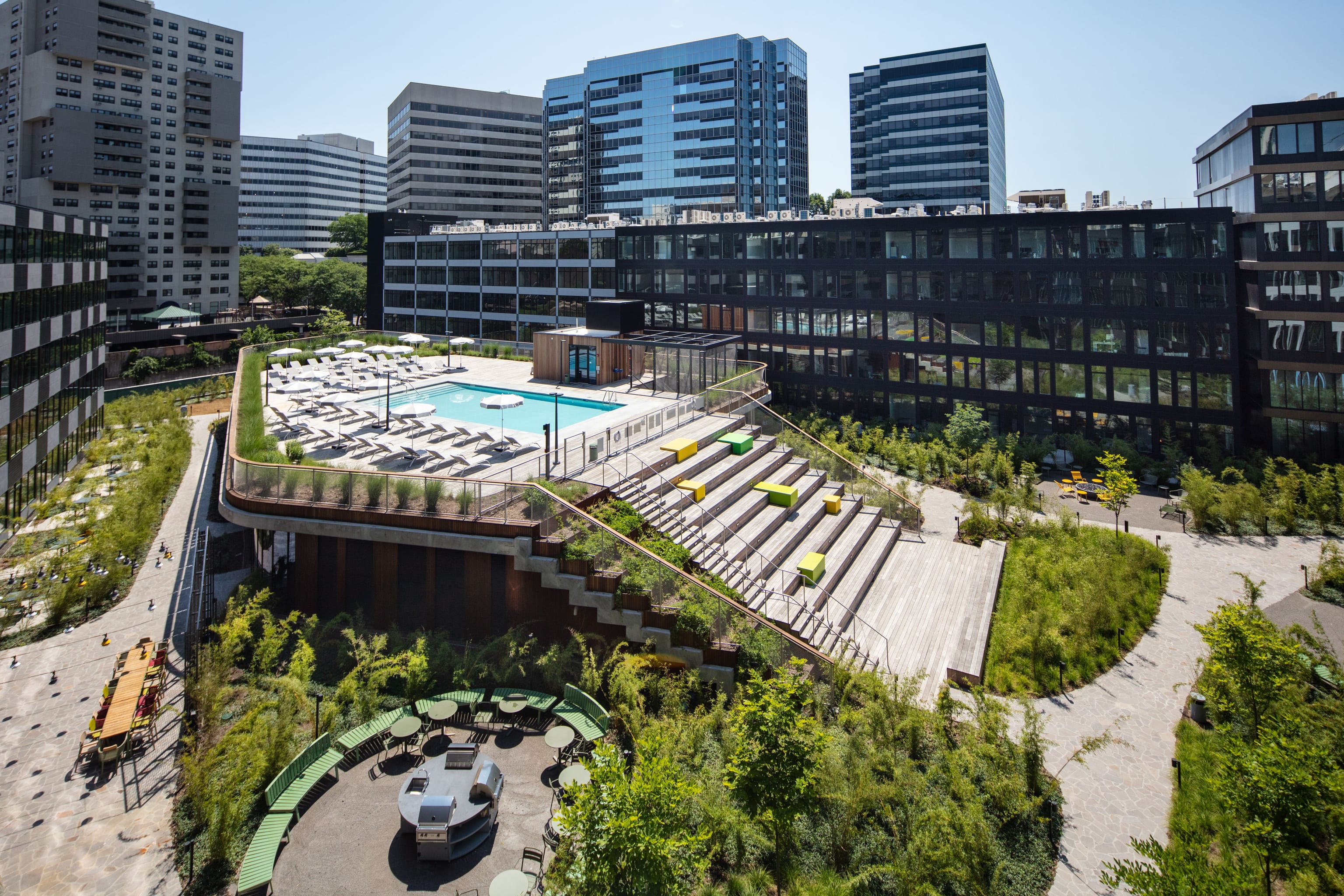 URBY Stamford pooldeck02