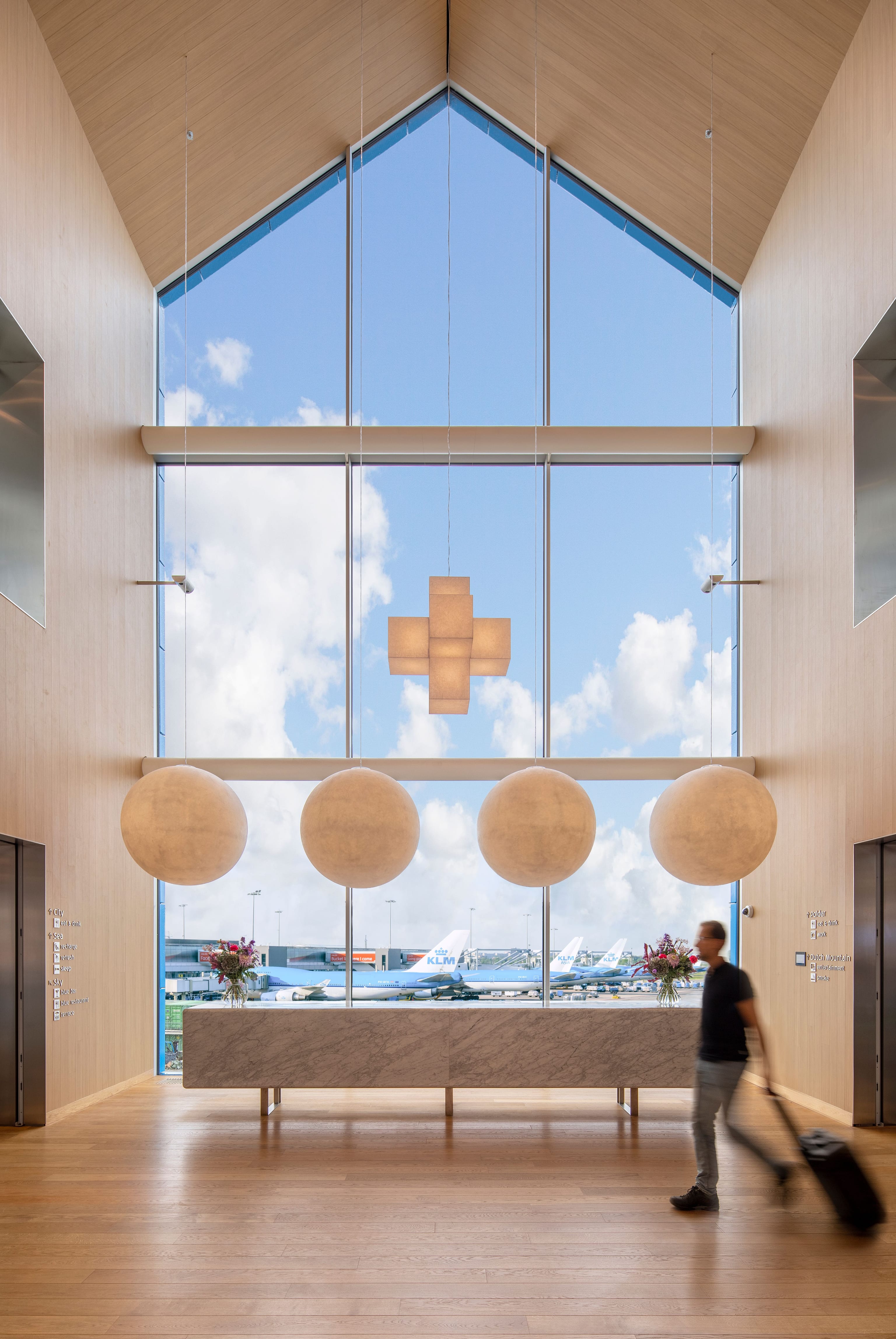 klm crown lounge