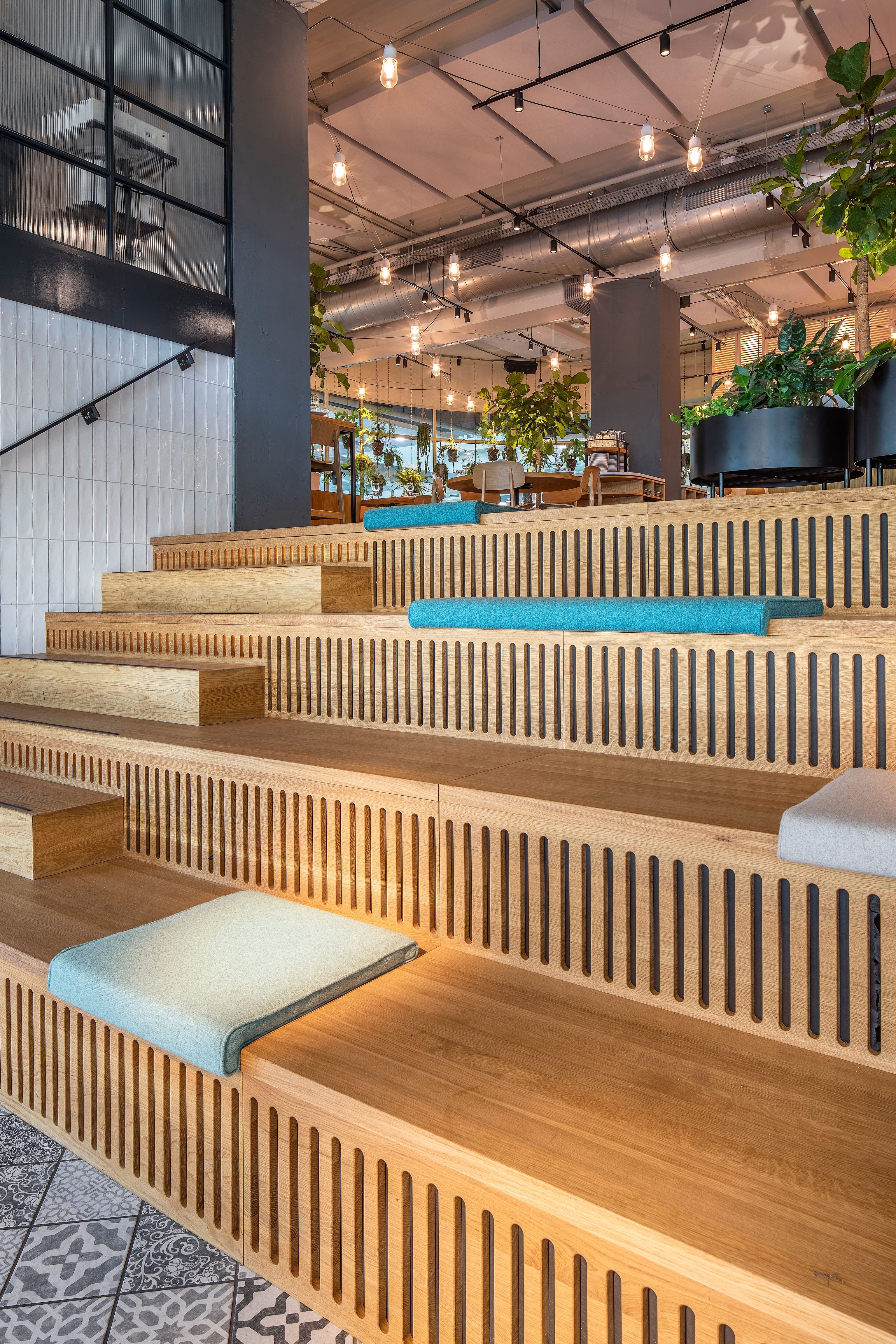 Woutervander Sar neni livingstairs