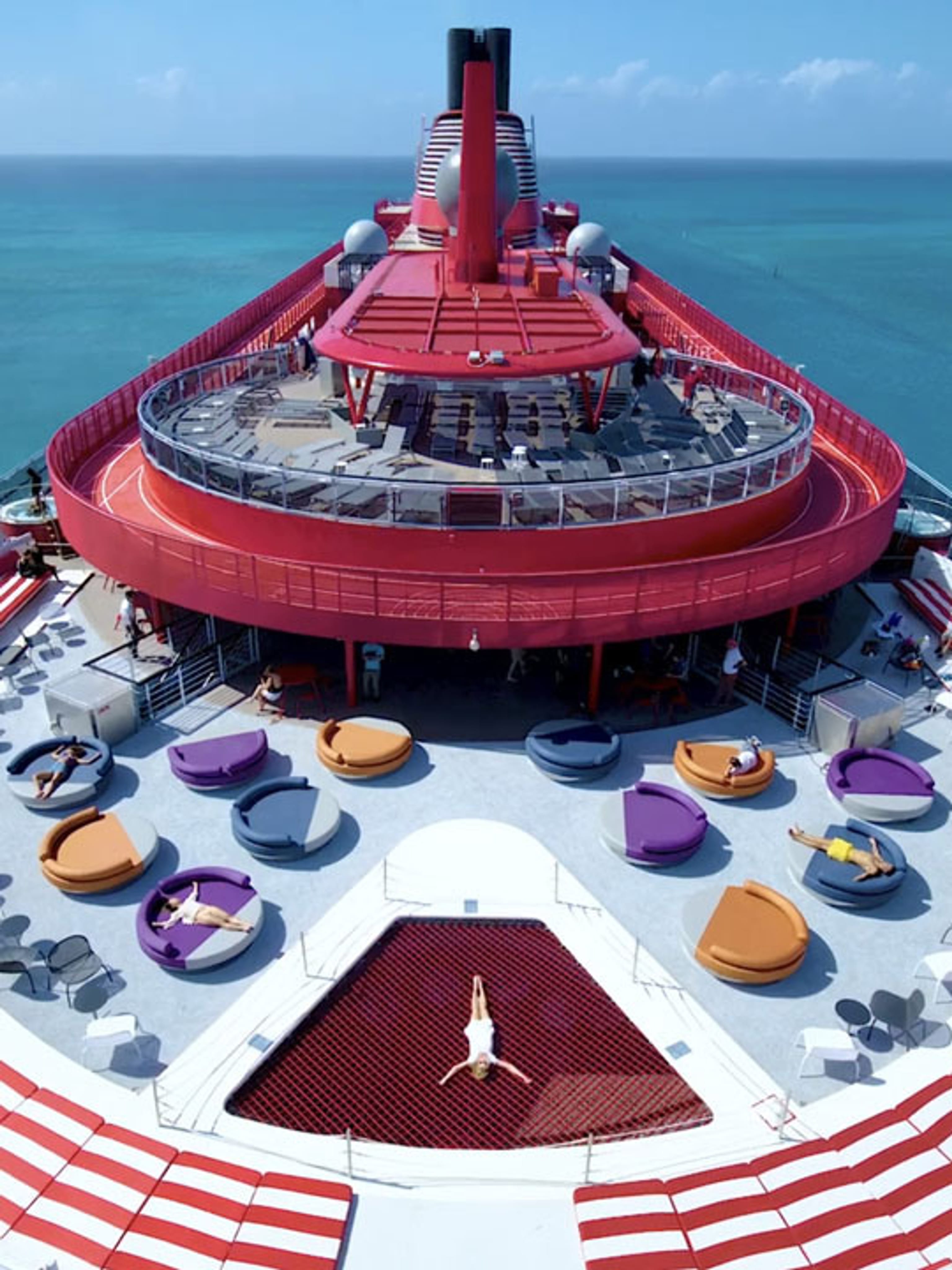 Athleticclub lifestyle virginvoyages02