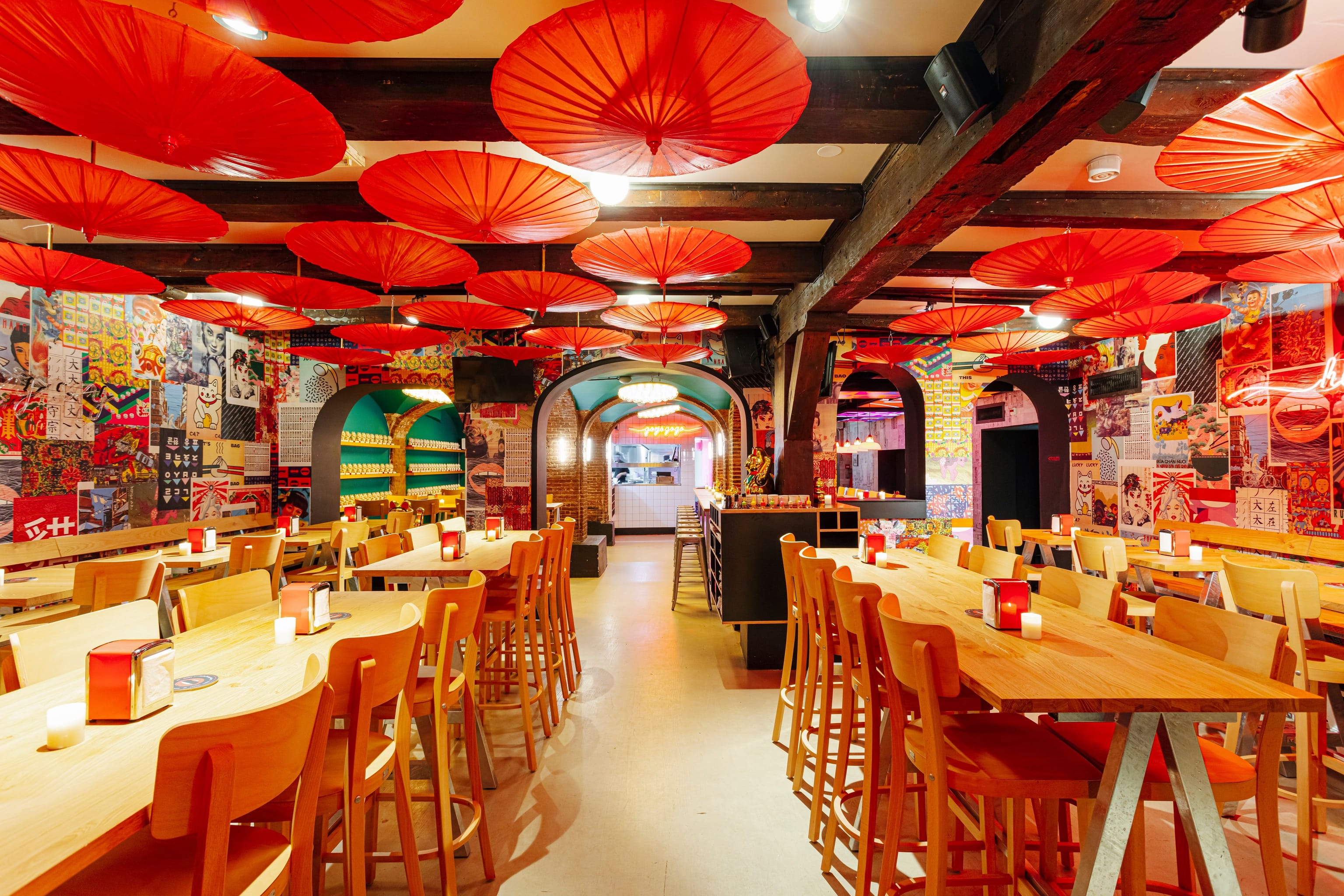 Hhjj downtown restaurant overview 01 HR