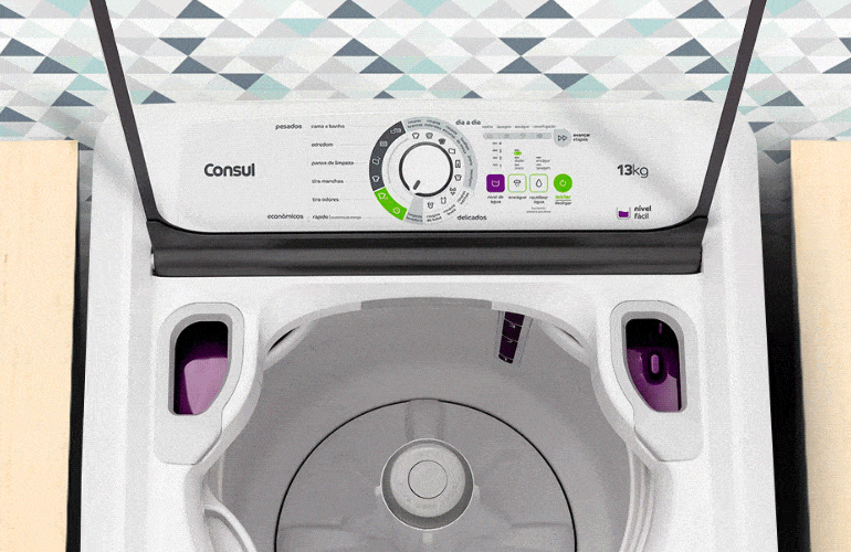 Indicação de como esterilizar máquina de lavar através dos botões do painel da lavadora branca da Consul.