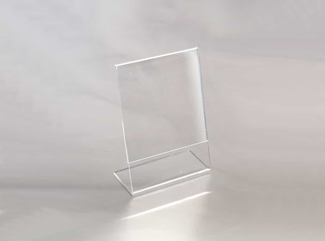 MEN005 - A6 Portrait Acrylic Menu Holder