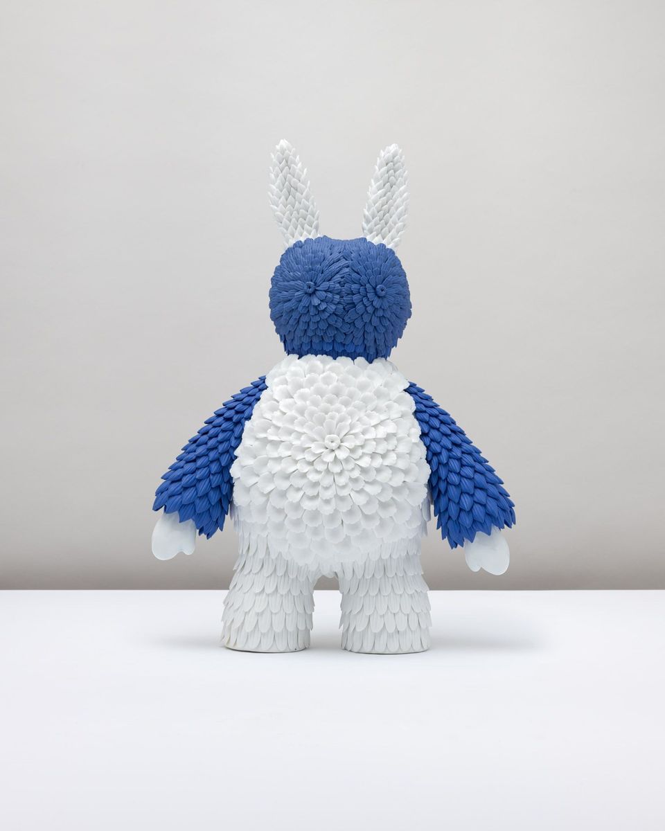 Vipoo Srivilasa - Blue and White Flower Bear I