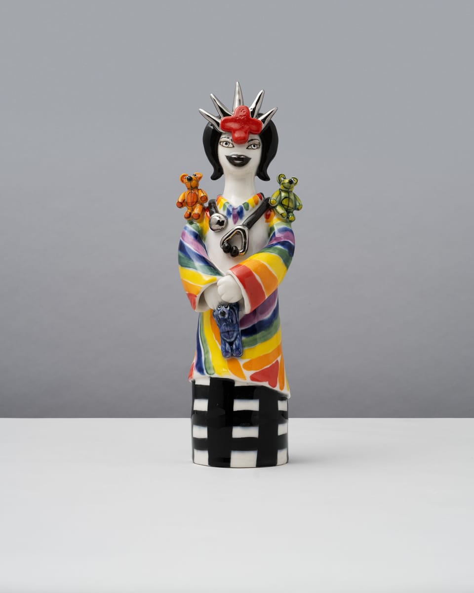 Vipoo Srivilasa - Intensivist