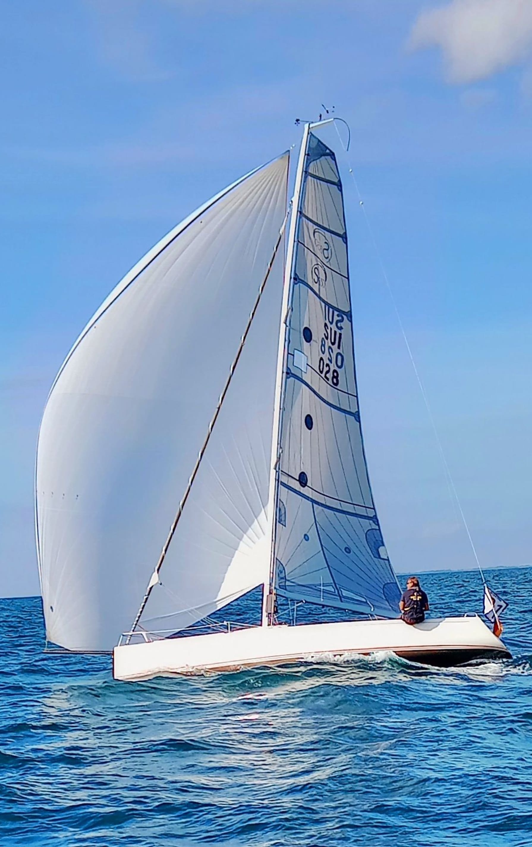 Esse 850 Silverruder im Segeleinsatz. Segel auf höchstem Niveau.