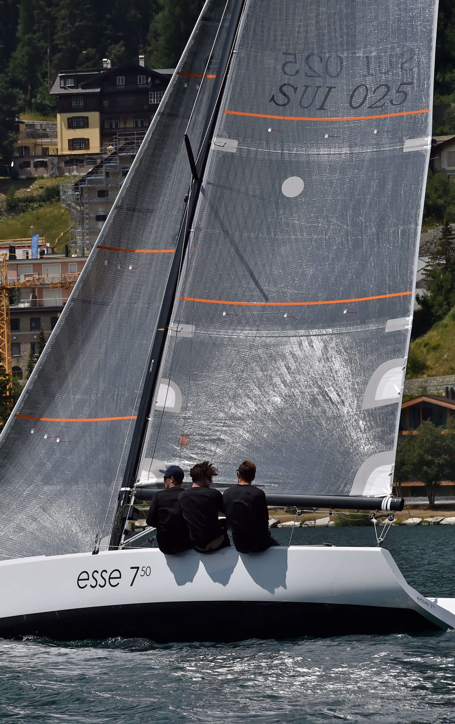 Die esse 750 ist als Zwei-Mann-Racer konzipiert, aber macht dank ihrer raffinierten Konstruktion und dem besonders einfachen Handling auch alleine genauso Spass.