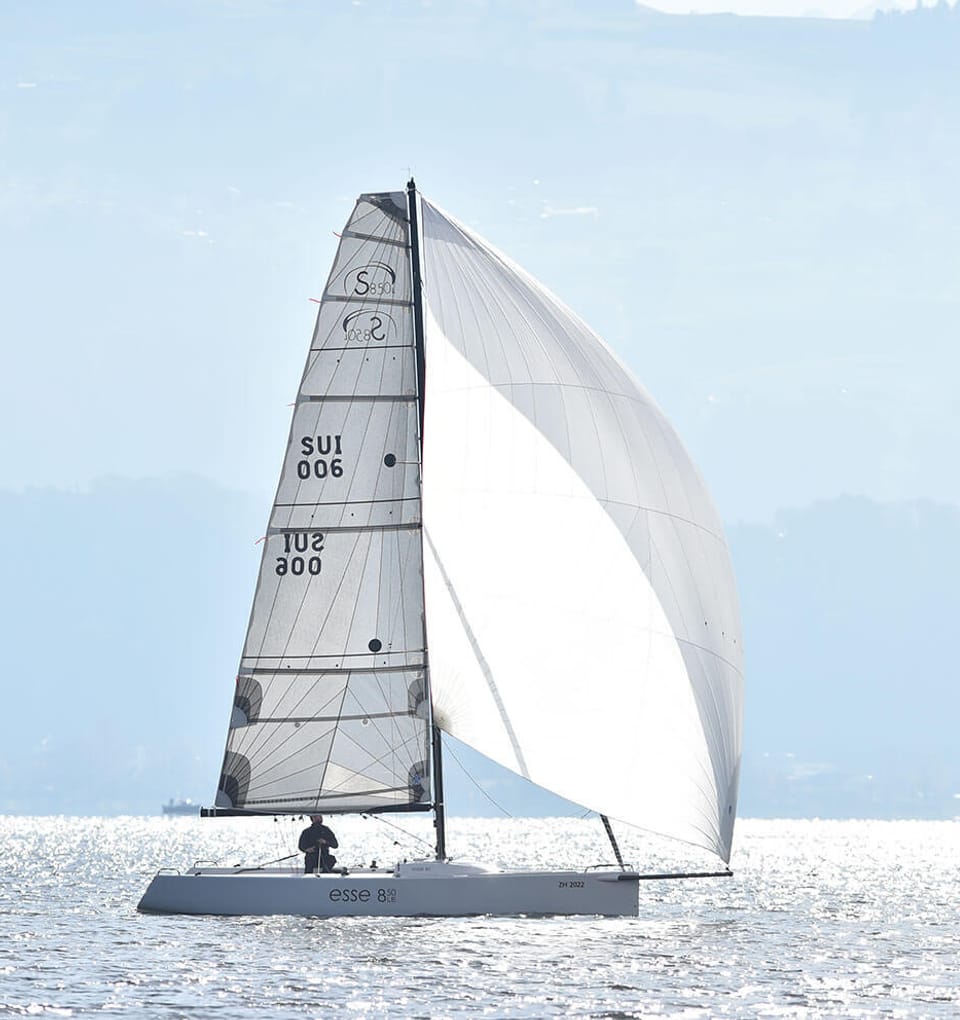 Esse850le einhandsegler