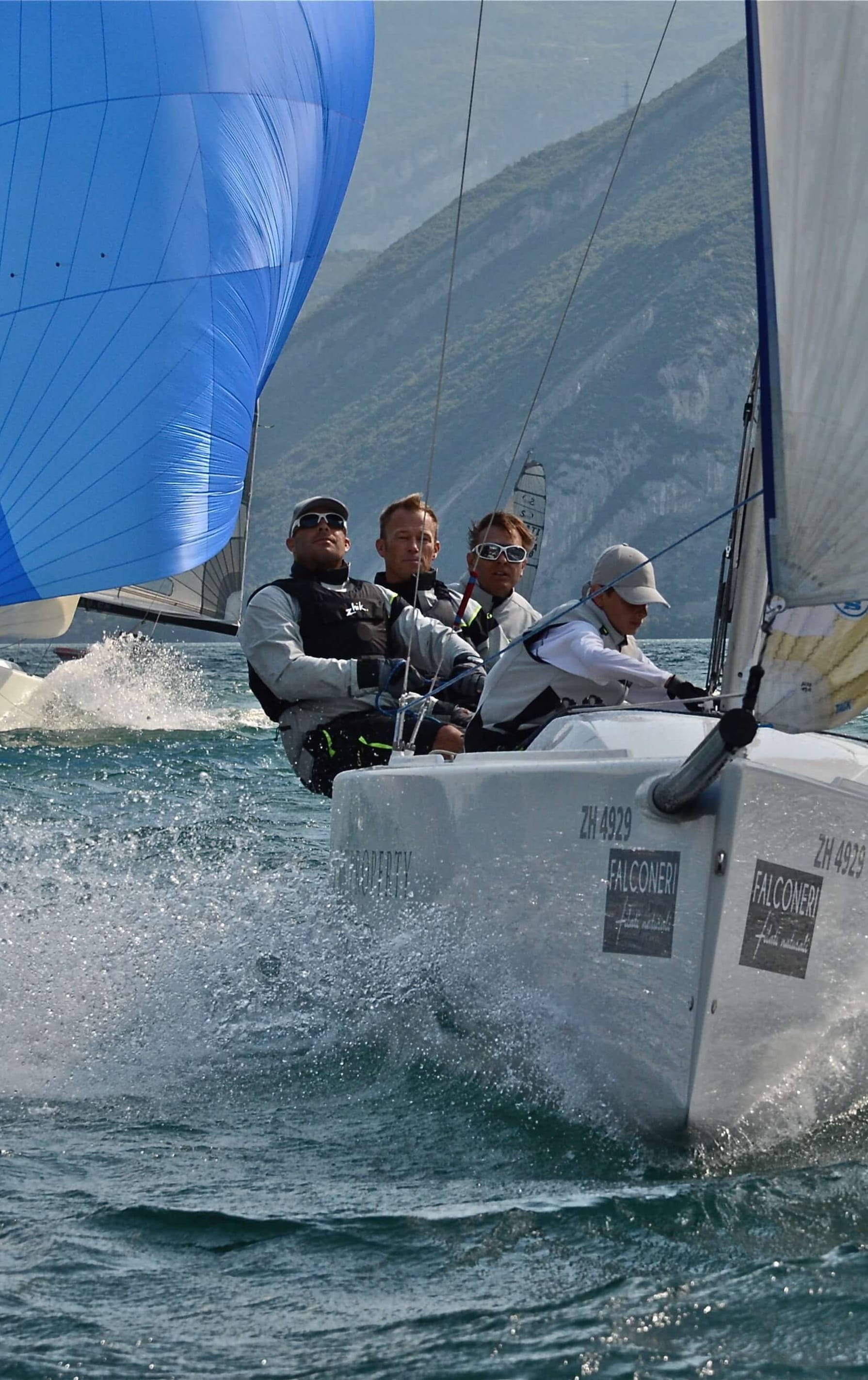 Esse 850: Das Regatta Segelboot. Jetzt informieren auf Esseboats.ch