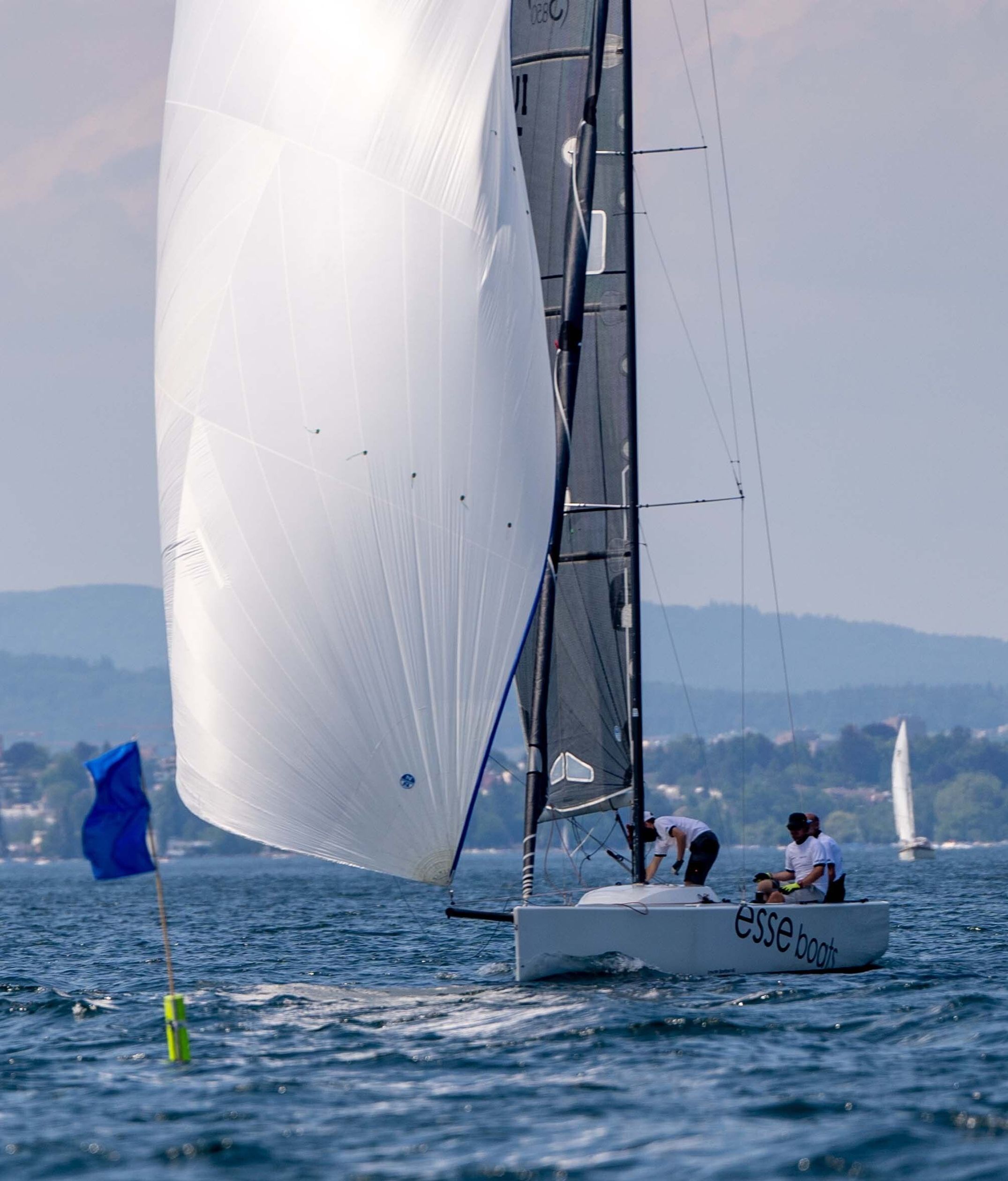 Esseboats Cup 2023: Segelboot am Esseboats Cup bei idealen Bedingungen.