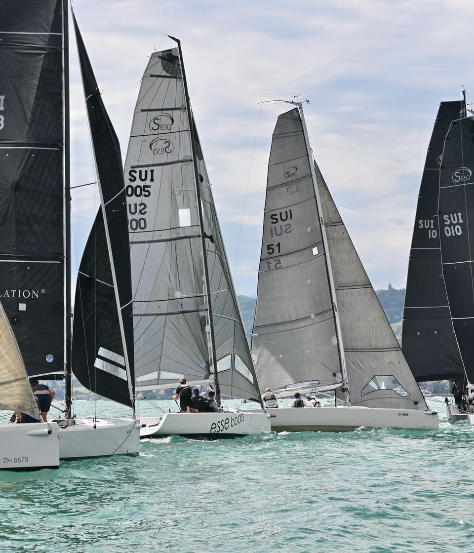 3 E431 D04 9 AE8 41 B9 8086 441526 E2 E51 B