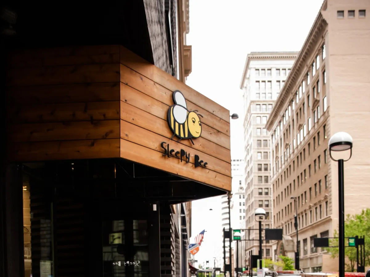 Sleepy Bee Cafe