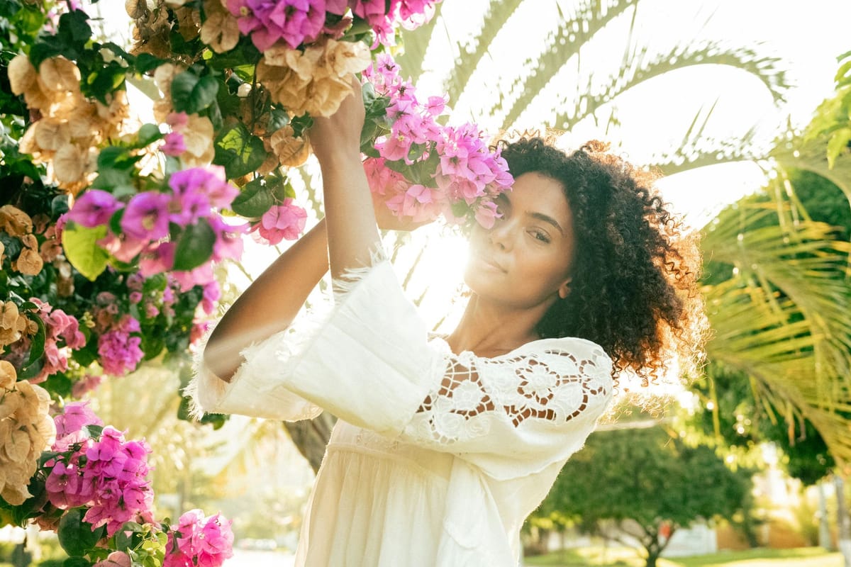 Embrace Seasonal Colors and Textures Embrace Seasonal Colors and Textures