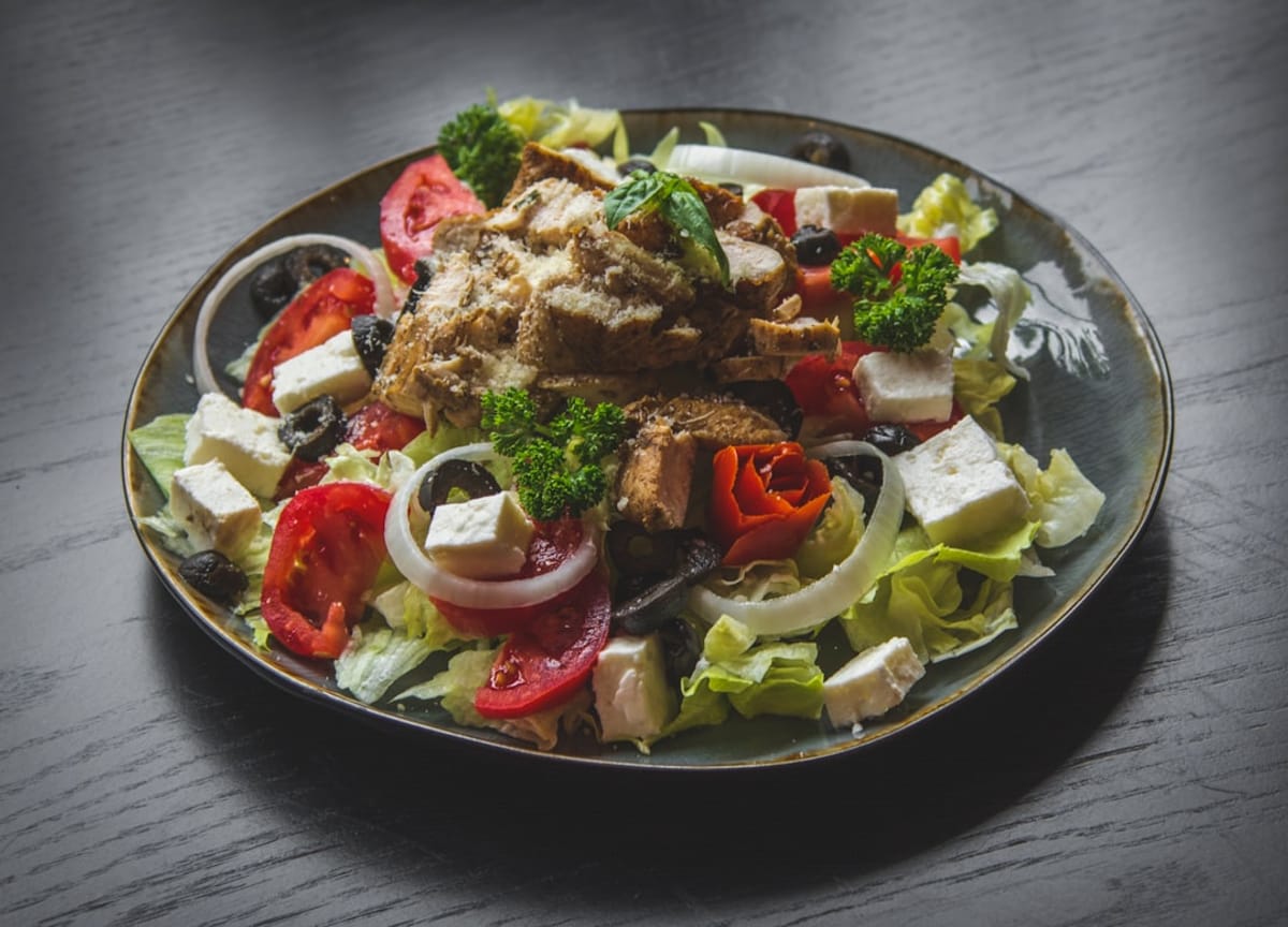 Classic Greek Salad with Grilled Chicken