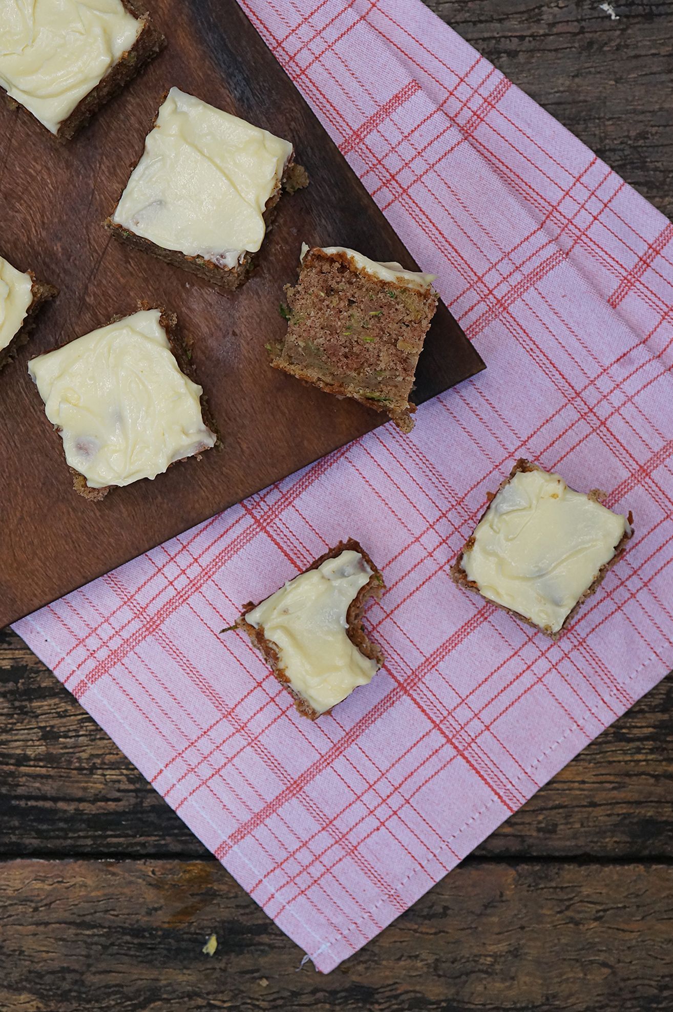 Bolo de Limão Siciliano e Cream Cheese Vegano