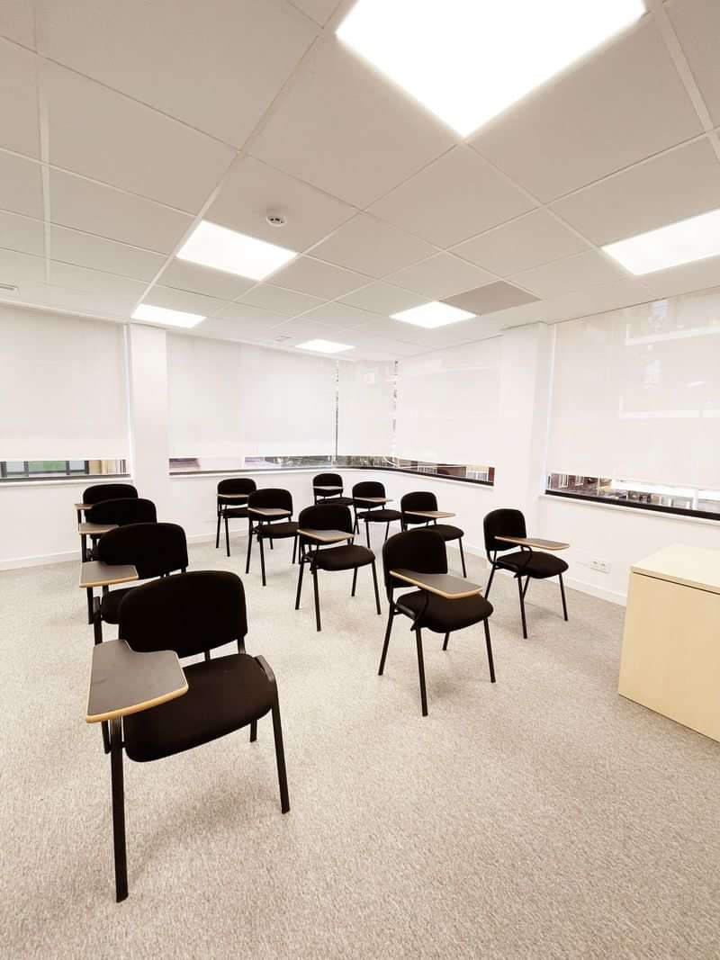 Modern classroom setup for language learning, perfect for travel preparation courses.