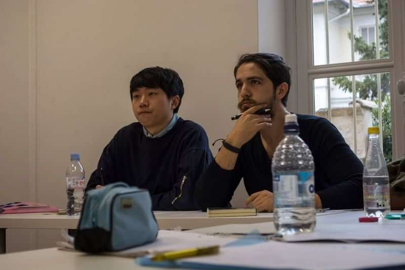 Studenten in een taalles tijdens een studie in het buitenland, Nederland.