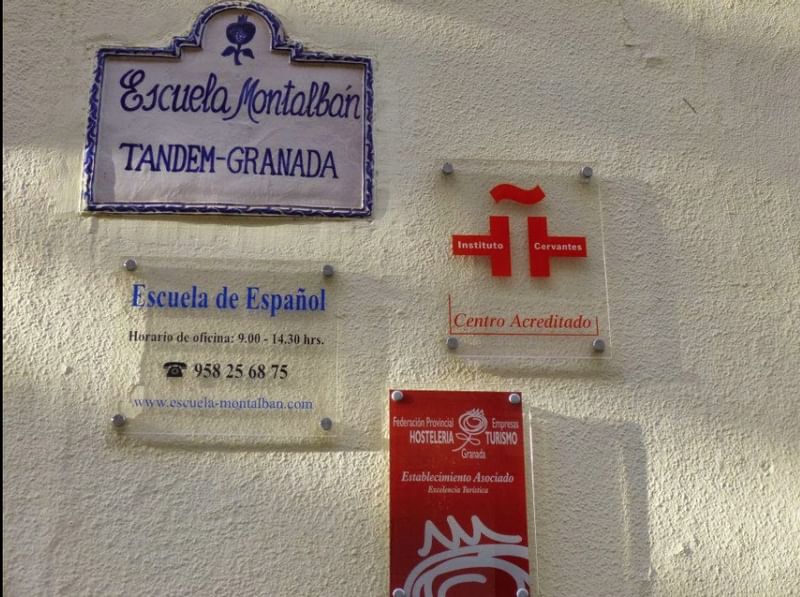 Taalinstituut in Granada, geaccrediteerd voor Spaanse taallessen en culturele uitwisselingen.