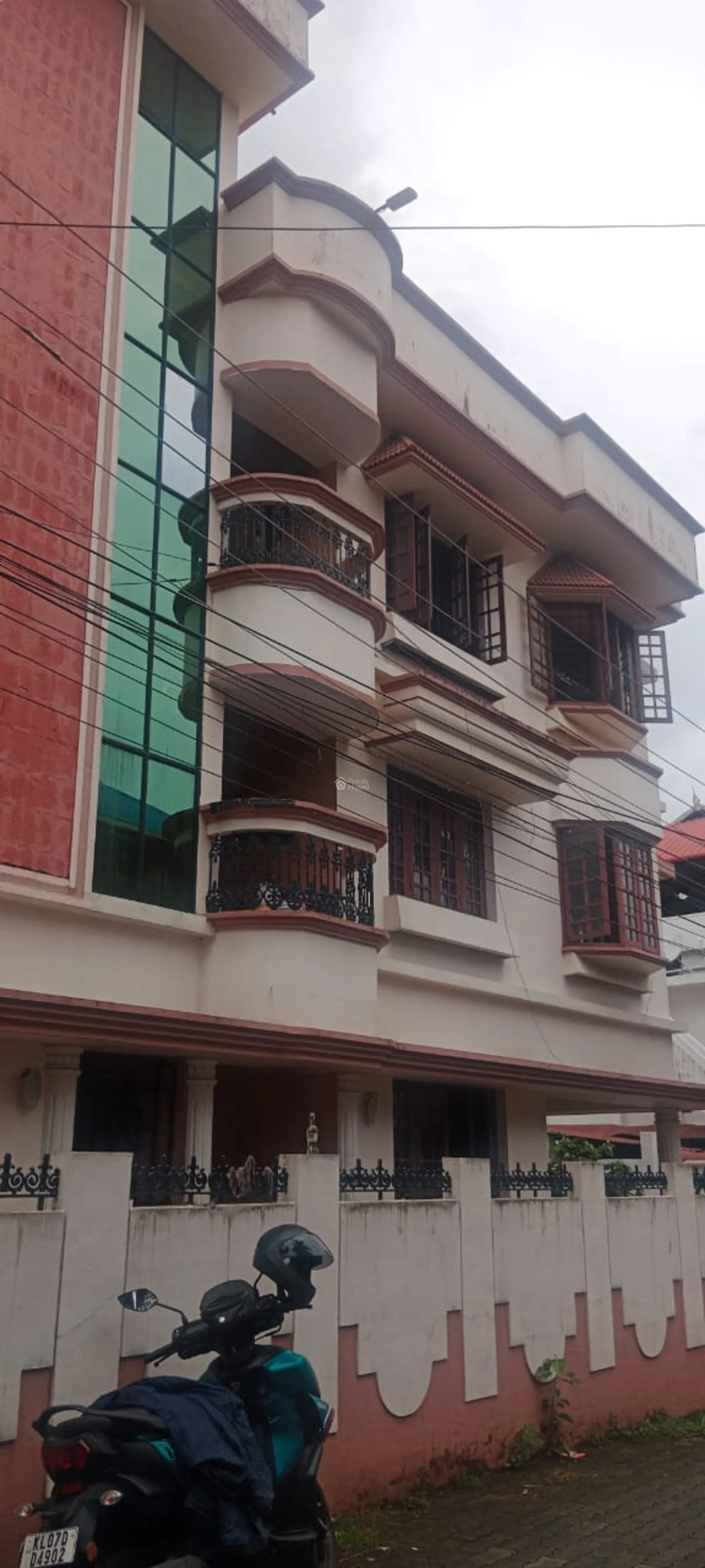 Kins PG in Vyttila, Ernakulam — photo 4
