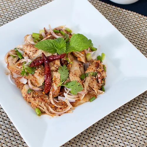 น้ำตกคอหมูย่าง