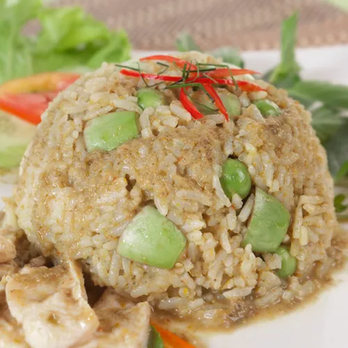 ข้าวผัดแกงเขียวหวานไก่