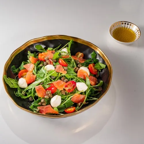 Smoked Salmon & Mozzarella Salad