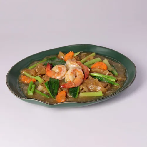 ราดหน้ากุ้ง (กุ้ง 3 ตัว)