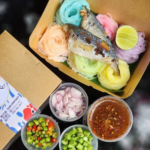 Spicy Rice Noodles Salad With Peeled Mackerel Set