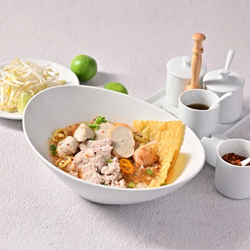 ก๋วยเตี๋ยวหมู (น้ำ/แห้ง/ต้มยำ)