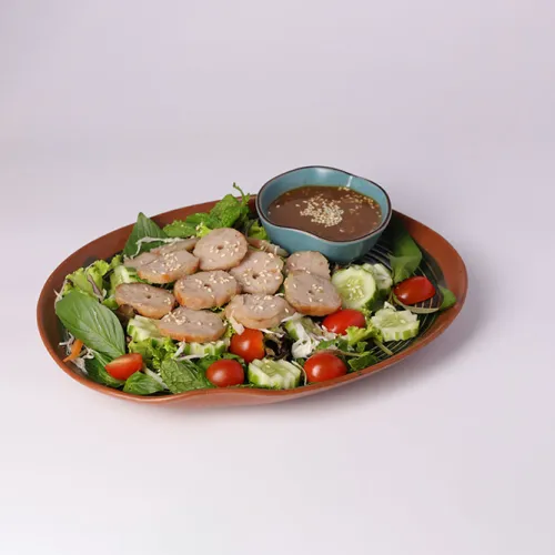 สลัดแหนมเนือง