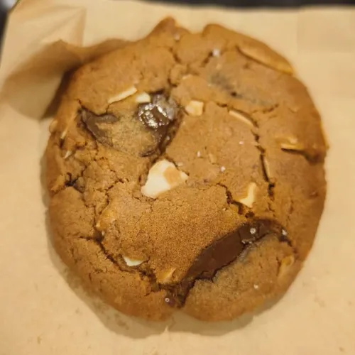 Almond Chocolate Cookie