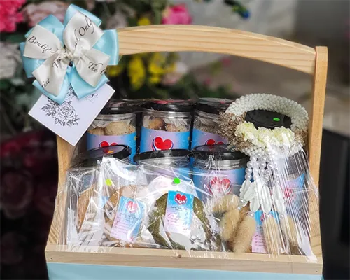 Cookiebasket set + Artificial Garland Dried flower