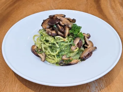 Mushroom and Pesto Sauce Pasta