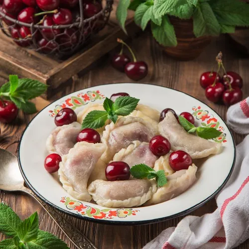 Vareniki Sour Cherry