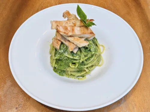Chicken with Pesto Sauce Pasta