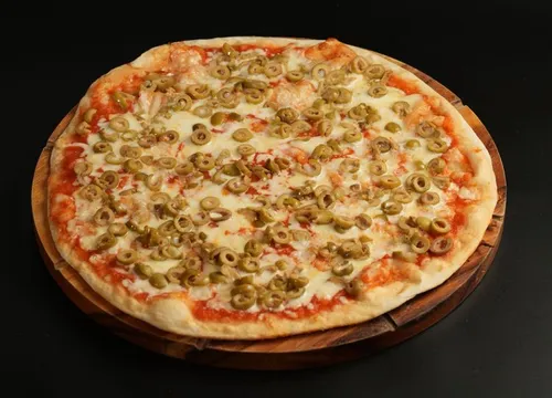Green Olive Pizza