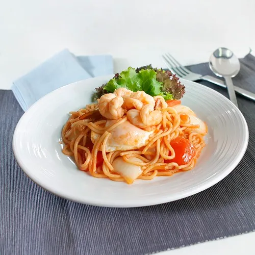 สปาเก็ตตี้ผัดกุ้ง