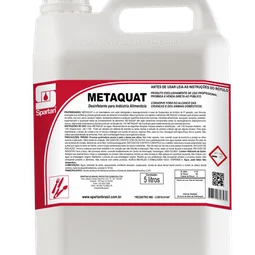 Detergente desengordurante e desinfetante à base de Quaternário de Amônio, com grande poder de dissolver e emulsificar óleo e gordura animal e vegetal com rapidez e eficiência.