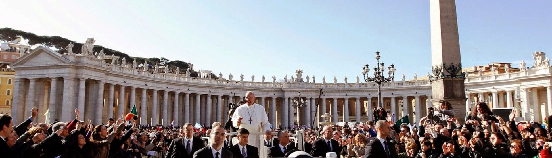 AUDIENCIA PAPAL - EXPERIENCIA GUIADA