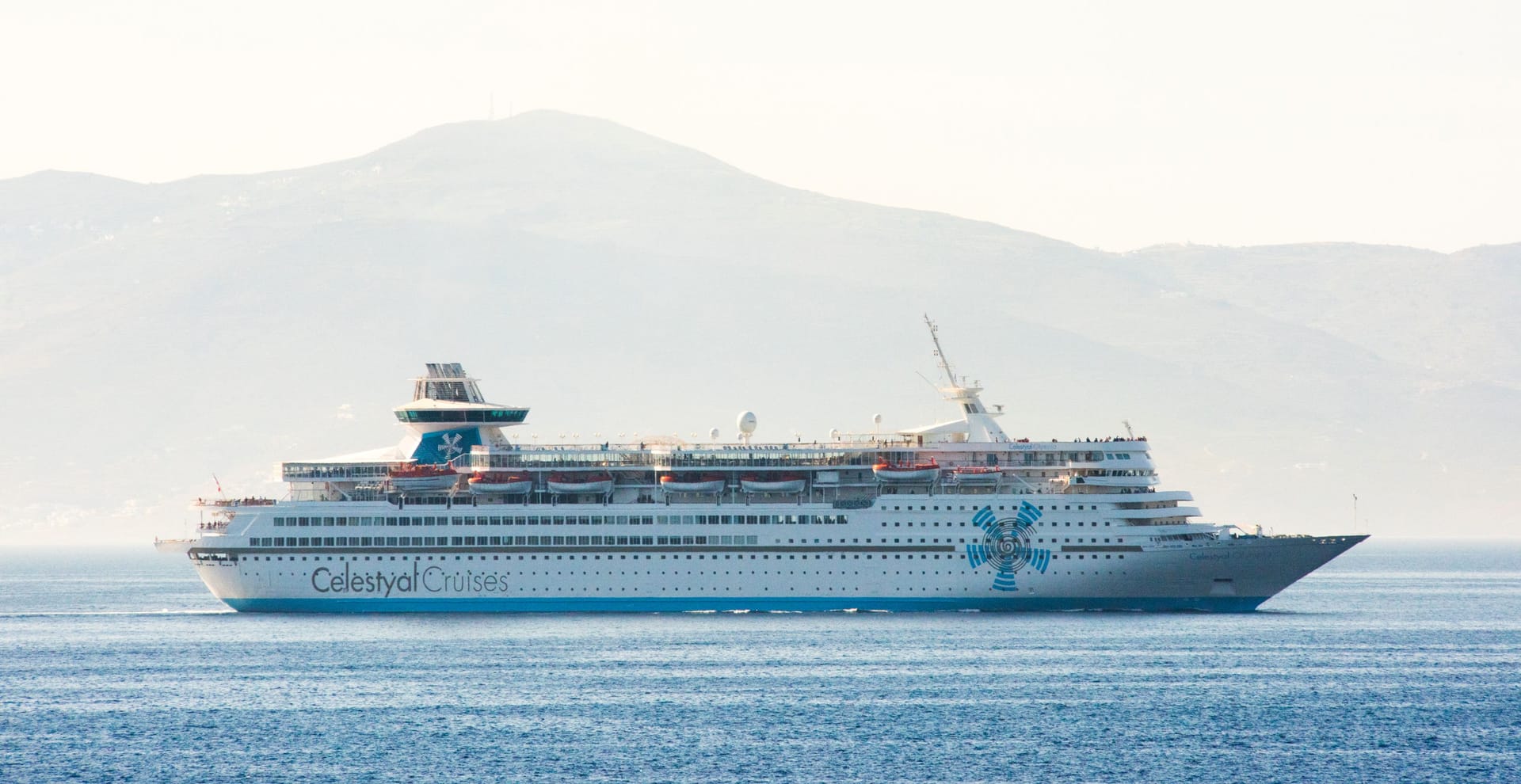 Crucero Celestial Olympia