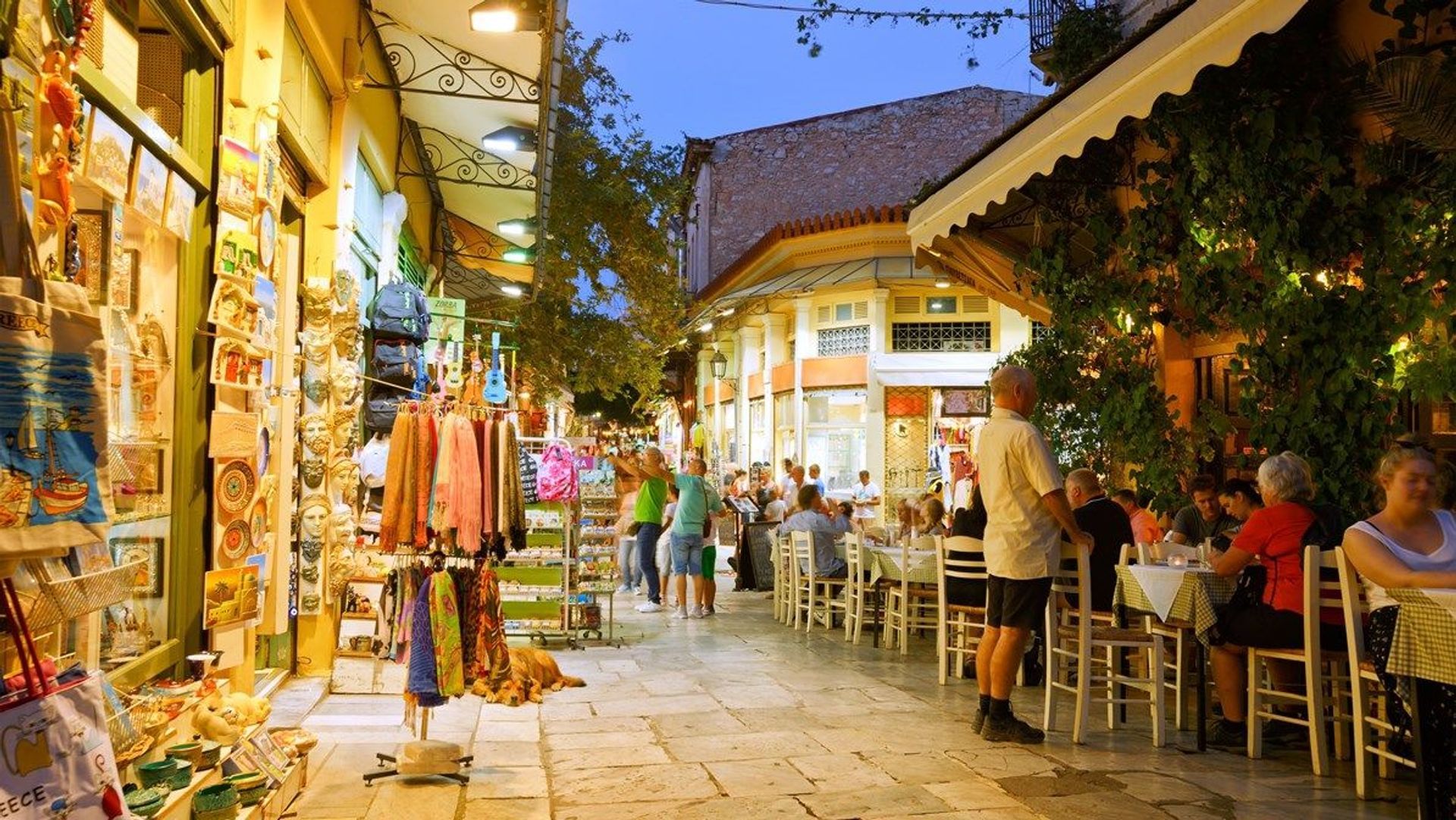 Calles en barrio de Plaka