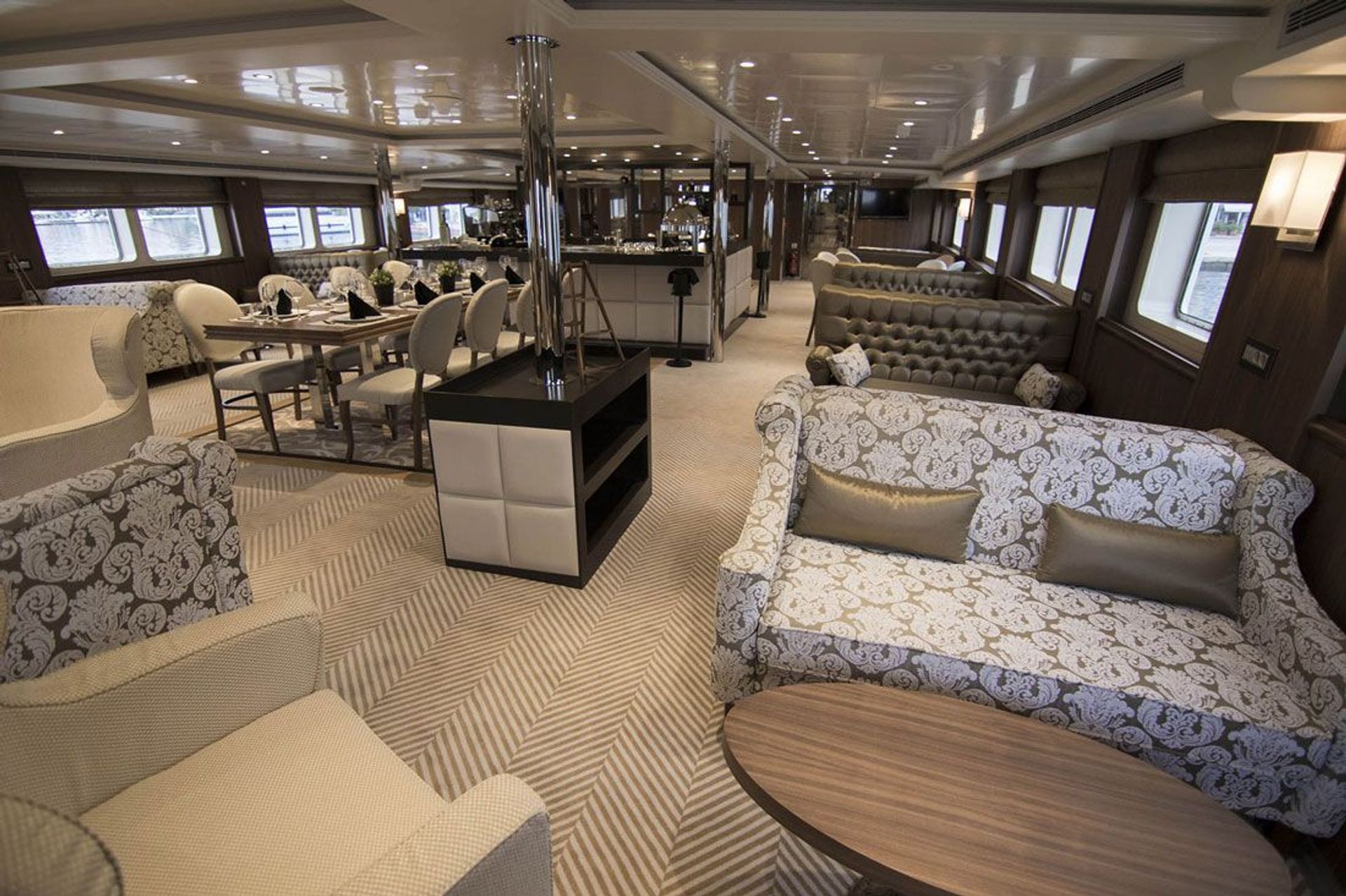 Exclusive VIP Lounge