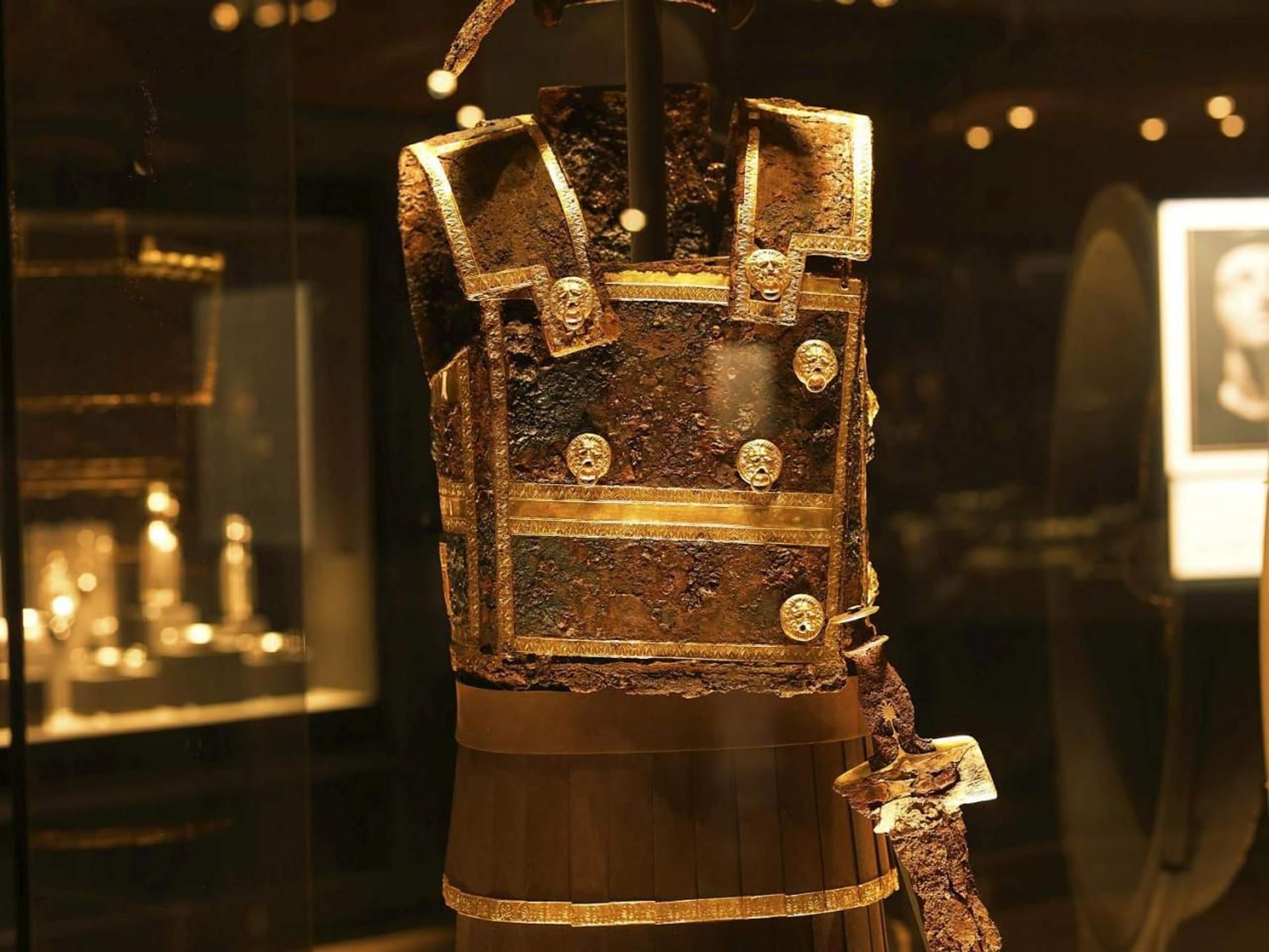 Macedonian armor