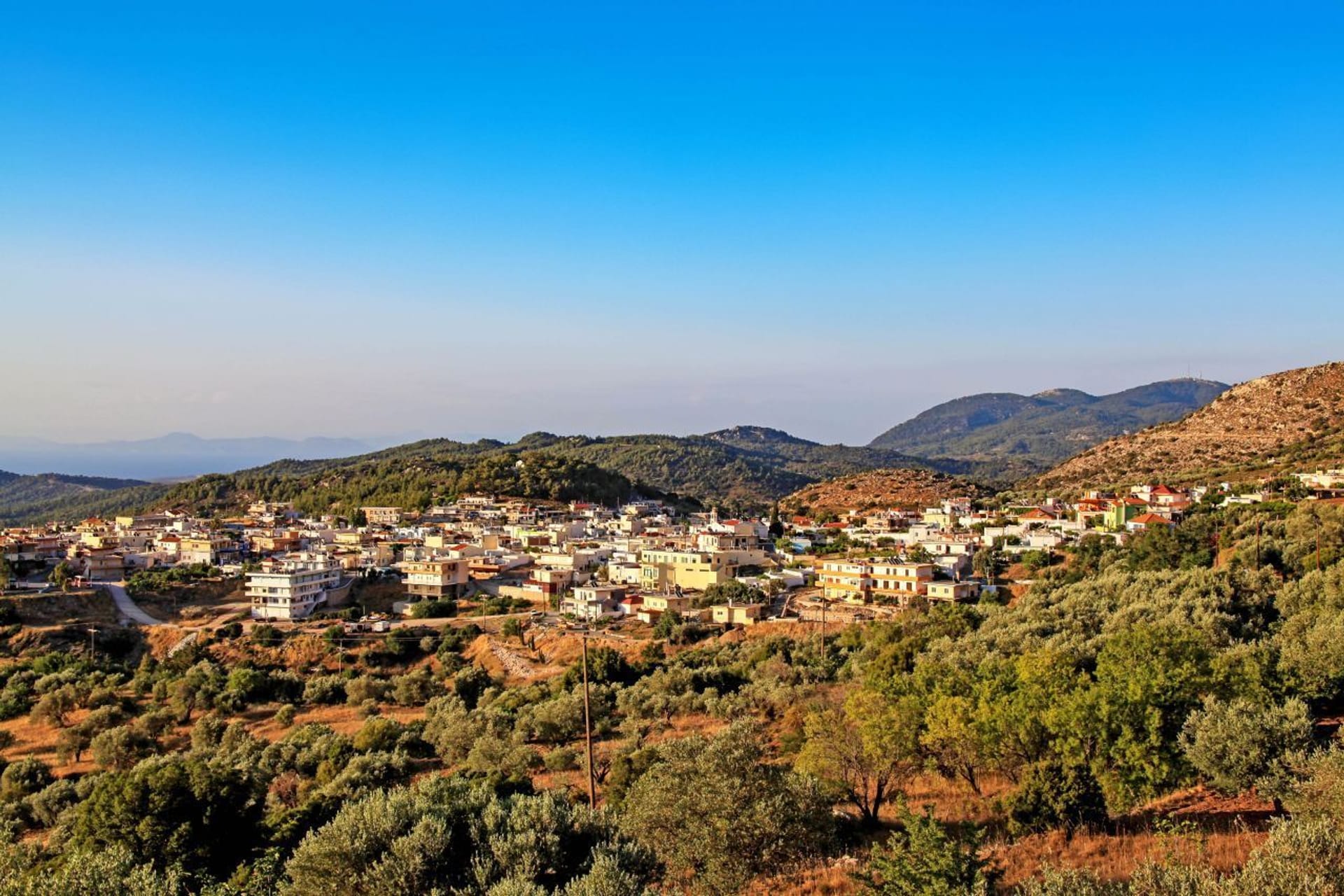 Embonas Town