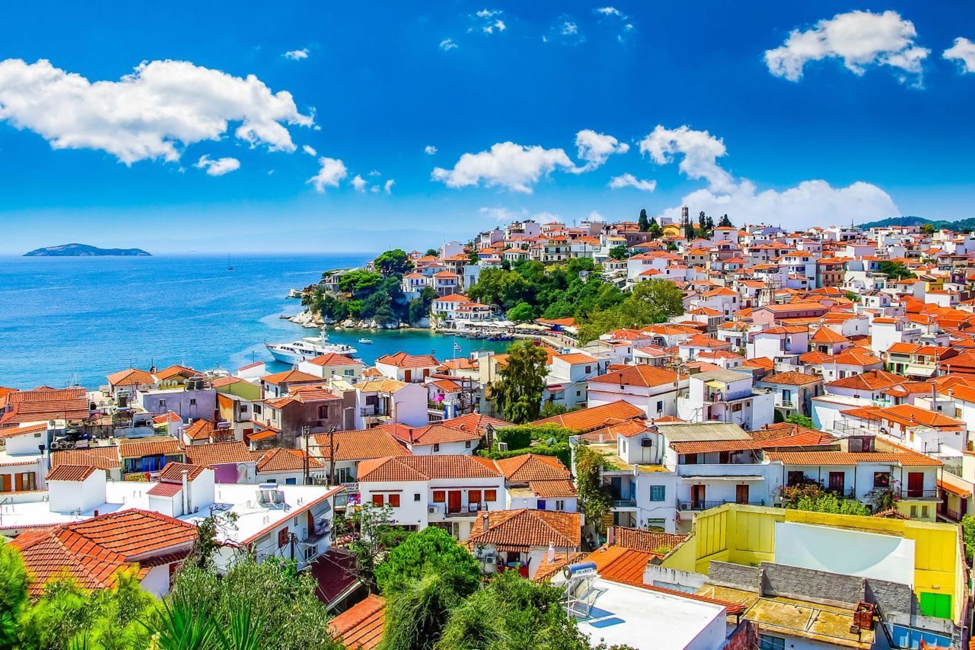 ATHENS AND THE SPORADES EXPRESS